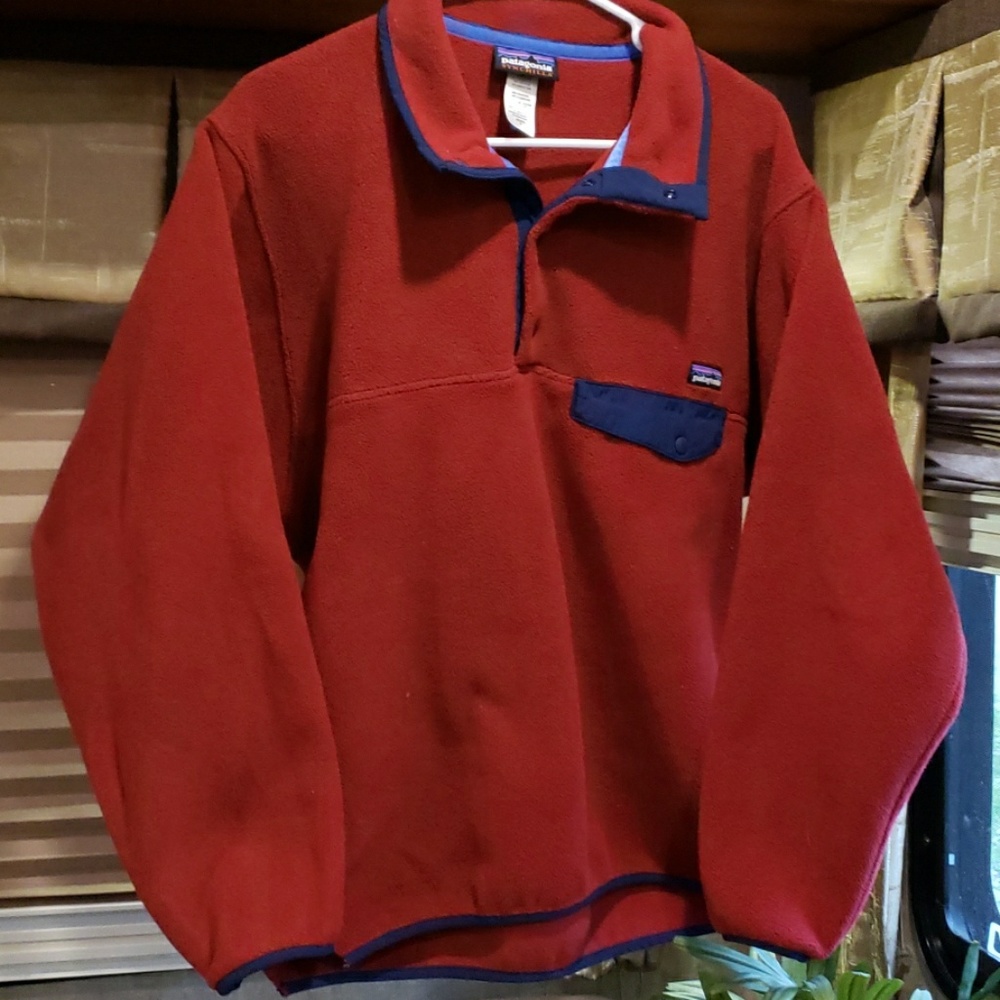 Patagonia Synchilla Burgandy Pullover Logo Fleece-